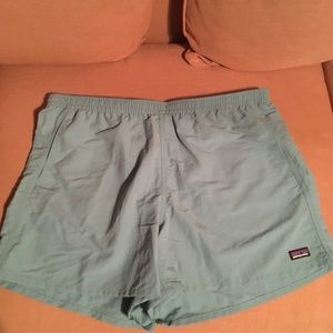 Patagonia Womens Baggies 5 inch shorts NWT XL